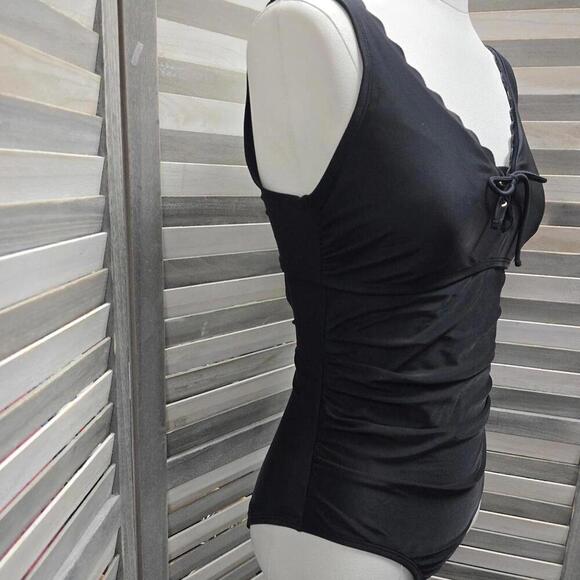 Grommet Scallop Full Coverage One Piece Swimsuit | Kona Sol - Picture 5 of 10